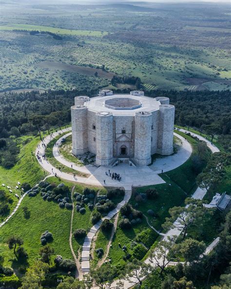 castel del monte photos